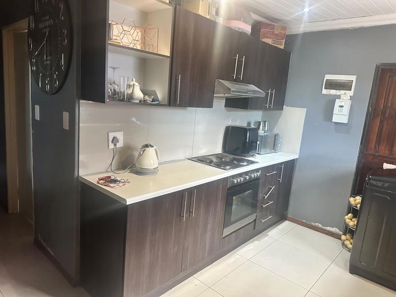 7 Bedroom Property for Sale in Rondevlei Park Western Cape